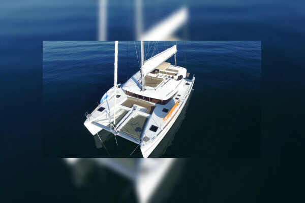 Alquiler semanal en Catamaran disponible en Vis-Croacia