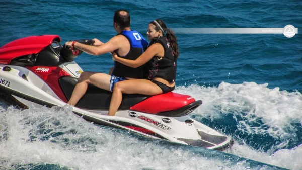 Jetski Rental tillgängligt i Zaandam Nederländerna