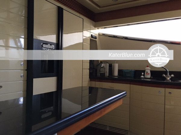 Ferreti 88, 2004 used Motor Yacht for Sale Beirut Lebanon