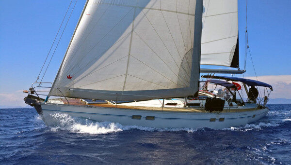 Sailing boat trip for 2 weeks at Mediterranean/Aegean sea with IYT-certified training course