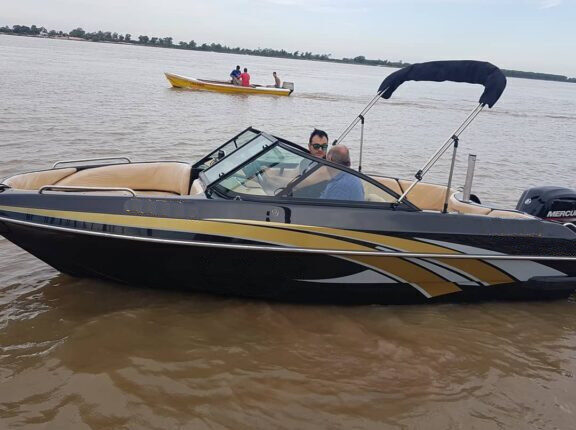 Sprzedam łódź motorową Promax 5300 Black Motor Boat Santa Fe, Argentina