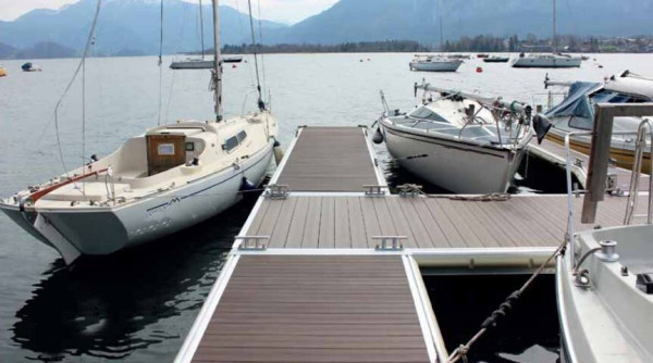 Marine dock station supplies and installation for marinas, harbour, ports