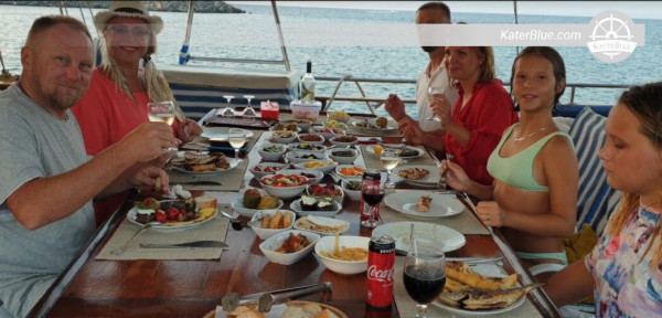 Privat Gulet-tur ved solnedgang i Girne, Nordcypern