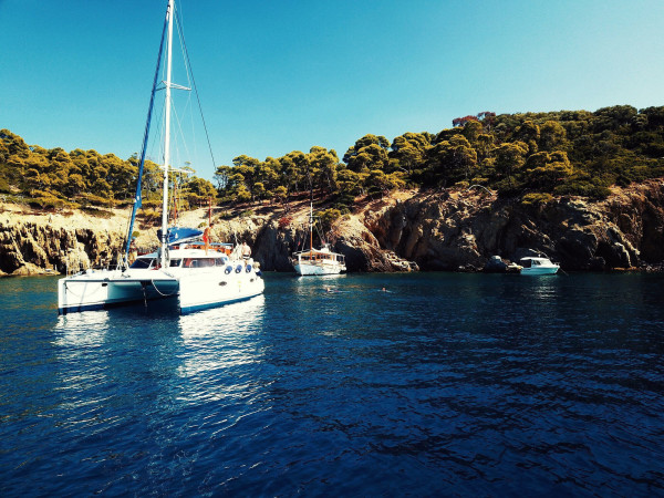 7denní zážitková společná plavba katamaránem na Chalkidiki-horu Athos-ostrov Ammouliani, Řecko