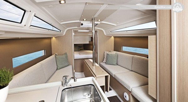 Catamarã Dufour 430 Grand Large de 4 cabines, construído em 2020 em Atenas, Grécia.