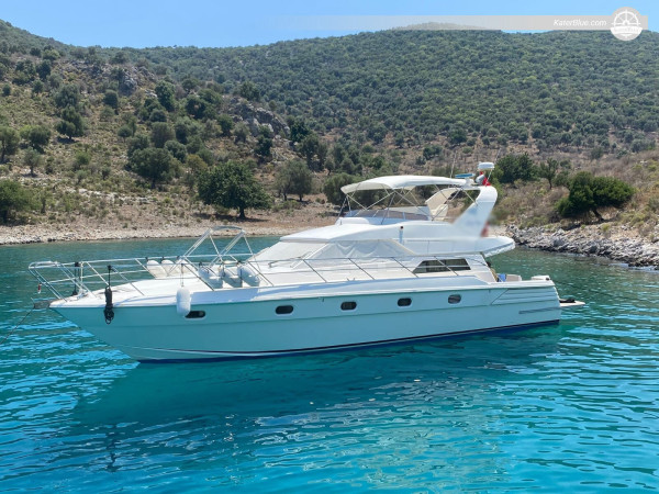 Yate privado azul con 3 camarotes en Gulf Graf, alquiler en Muğla Göcek, Turquía