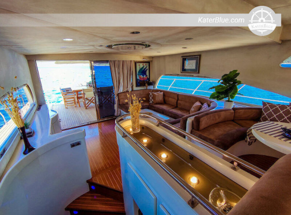 Awesome hourly cruise on a Luxury motor yacht in karşısı Bebek / İSTANBUL, Turkey