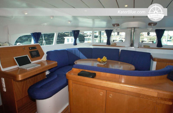 Wonderful Half day nautical experiences with an Amazing Catamaran in Pontevedra, Spain