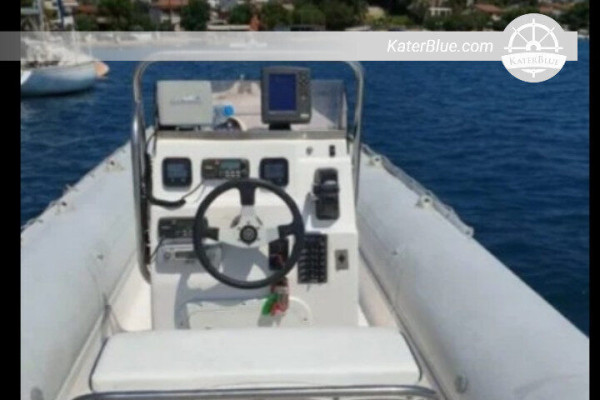 Half Day on Motor Boat Barracuda Achilleus-Experience high-season in Chania, Greece