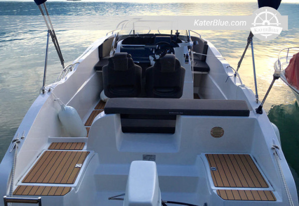 Experience the wonder of Sakuran Beach on high quality motor yacht Zadar Croatia
