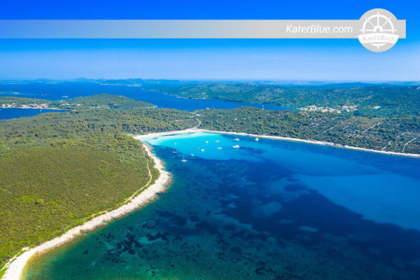 Experience the wonder of Sakuran Beach on high quality motor yacht Zadar Croatia