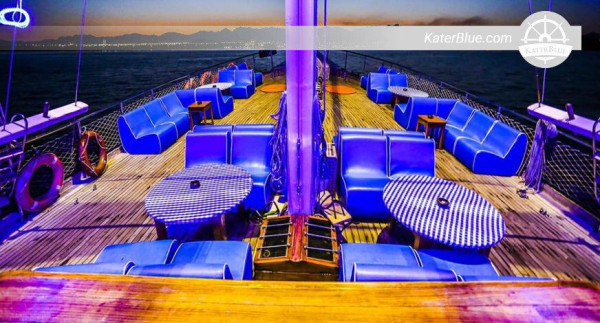 Wunderbarer Dinner-Ausflug mit einer eleganten Segelyacht in Sharm El-Sheikh, Ägypten