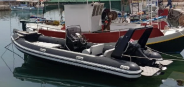 Half-Day on Motor Boat Predator-Experience low-season in Chania, Greece