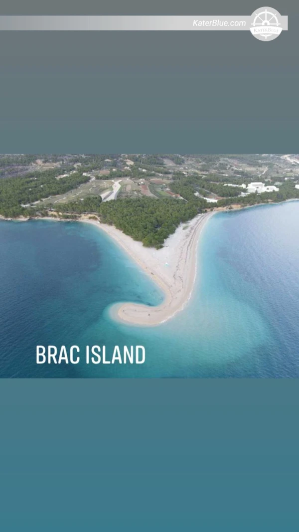 Excursion à la grotte bleue à bord d'un tout nouveau bateau à moteur à Bol, en Croatie