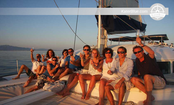 Amazing 4 Hours sailing Tour with a Stunning Catamaran in Málaga, Spain