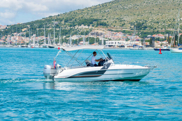 Morning voyage around Blue Lagoon & Trogir on motor yacht in Croatia.