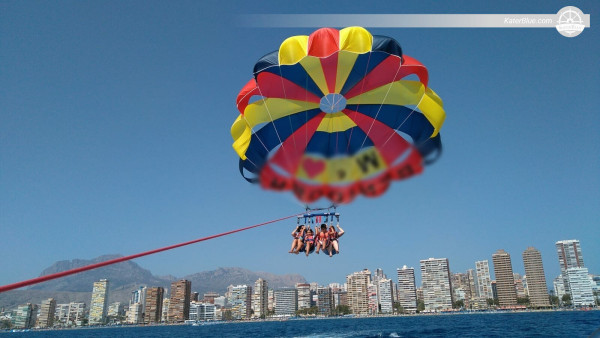 Favorite water activities Parasailing-experience in Alicante, Spain