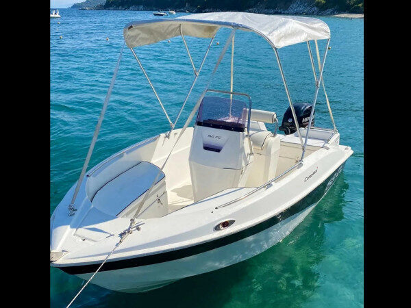 A High Quality Motor Boat to Rent Without a License in Skiathos, Greece
