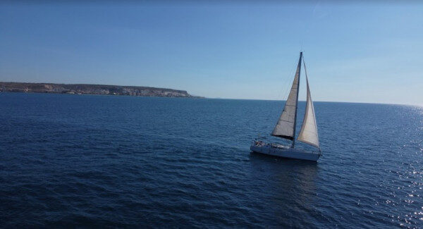Weekend  Cruisig Experience with an Amazing Sailing Yacht in  Alicante, Spain