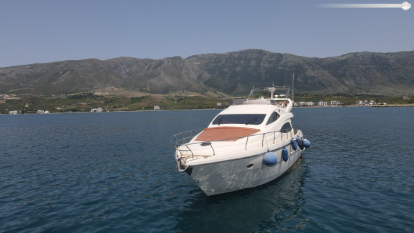 Stylish and Comfortable Motor Yacht for Cruising Experience in Tirana, Albania