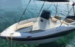 Yunanistan'ın Skiathos Kentinde Ruhsatsız Kiralanabilecek Yüksek Kaliteli Bir Motorlu Tekne
