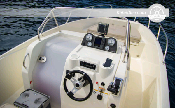 Exploring Historical Town With Speedboat for Cruising Experience in Dubrovnik, Croatia