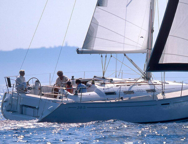 8 guests sail boat charter in Pontevedra, Spain