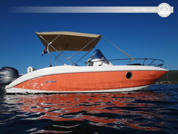 Sporty and Spacious Motorboat for Daily Water Adventure in Krk Istria, Croatia