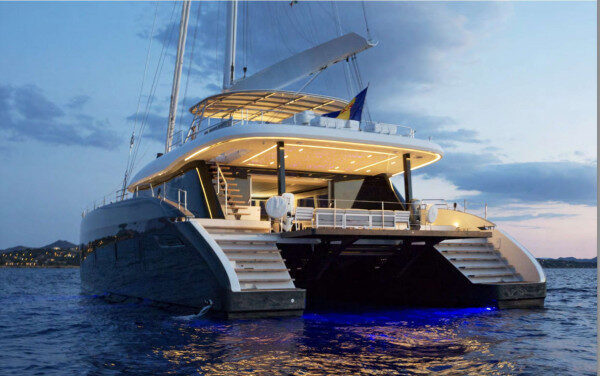 Exclusive getaway sailing leisure yacht Athens-Greece