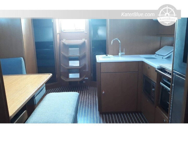 Cruising Experience Sailing Yacht Bavaria Tivat-Montenegro