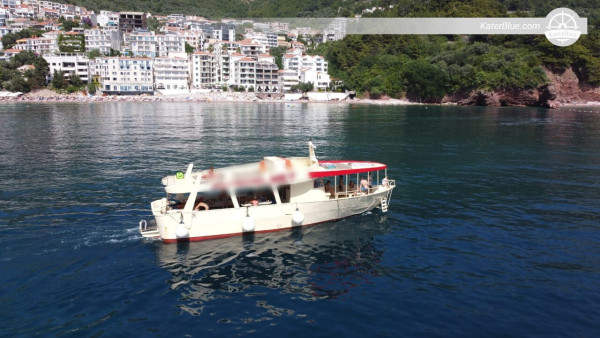 Cruising Experience Luxury Yacht Bar South-Montenegro