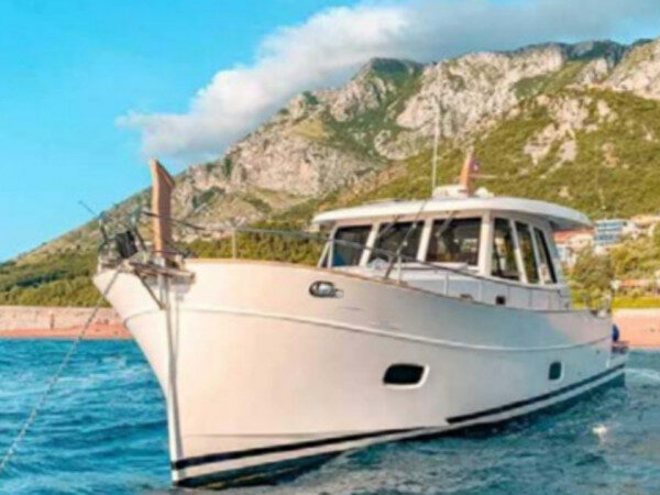 Cruising Experience Motor Yacht Menorquin Tivat-Montenegro