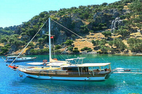Unforgettable cruise on luxury gullet for 6 passengers Gocek-Turkey