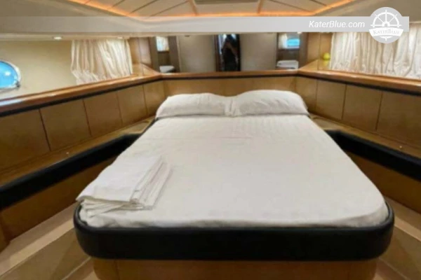 Cruising Experience Motor Yacht Ferreti Tirana, Albania