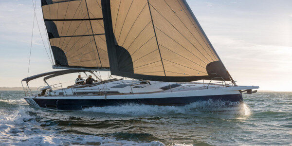 Fully equipped 5 cabin sailing yacht Dufour 470 Athens-Greece