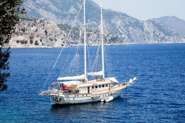30m gullet provide Blue cruise services for 16 guests Marmaris-Turkey