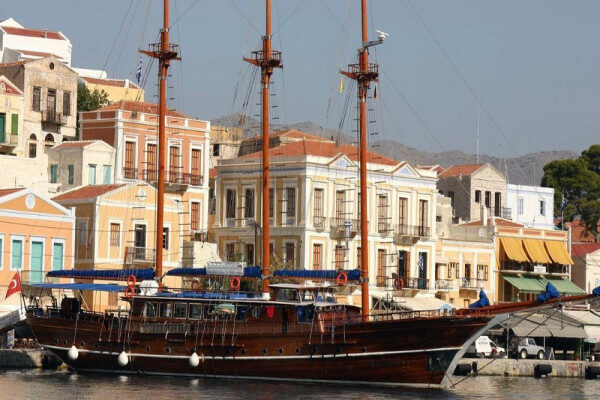 Gullet for cruising including professional crew Marmaris-Turkey