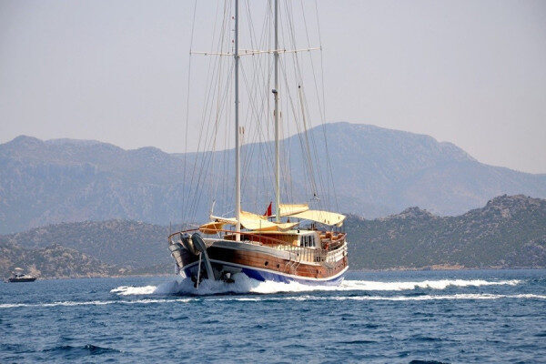 33m gullet available for cruising with 5 qualified crew Marmaris-Turkey