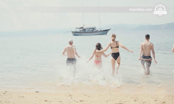 Beautiful Lagoon cruise swimming and diving Ouranoupoli-Greece