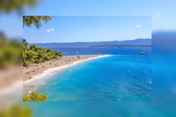 Quality charter in blue waters Trogir-Croatia