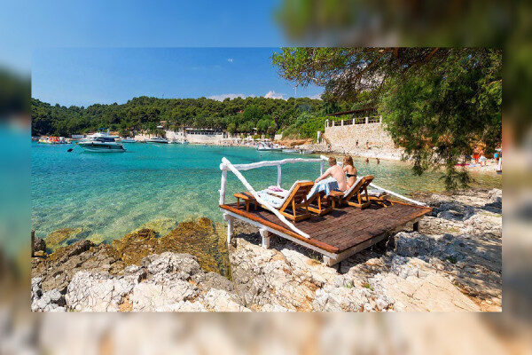 Enjoy delicious Dalmatian dishes &amp; cruise in  Trogir-Croatia
