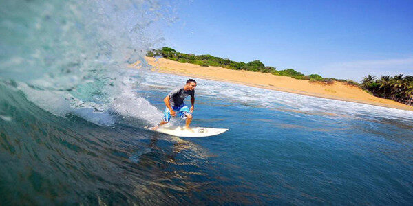 Surfing experience Arugam bay-Sri Lanka