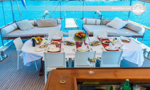 Traumhafte Bootstour auf der Adria in Split, Kroatien