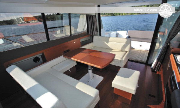 Noleggio giornaliero di super yacht a motore Gzira-Malta