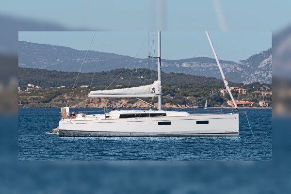 Beneteau sail boat for weekly charter Dubrovnik-Croatia