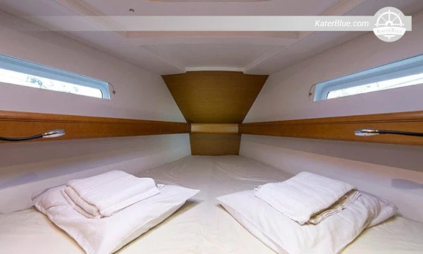 Sail yacht charter 5 days around Korcula, Croatia