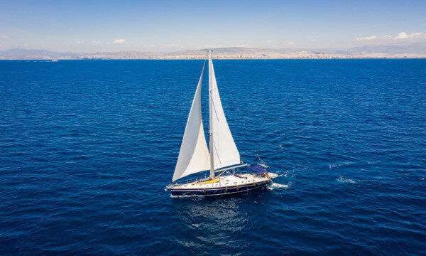 Cyclades Weekly charter Athens, Greece
