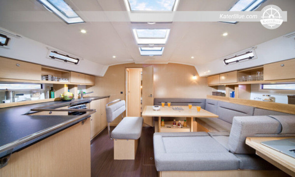 Yacht entièrement équipé disponible à la location à la semaine en Lycie-Turquie