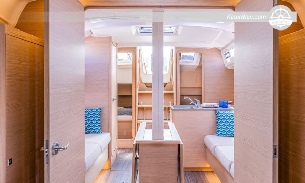 Luxusyacht-Charterangebote, wöchentliche Charter ab Antibes, Frankreich