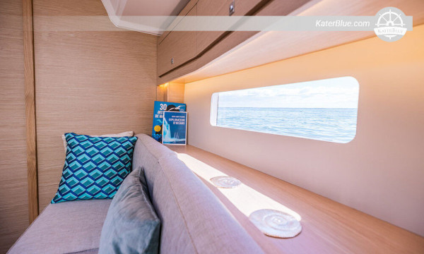 Luxusyacht-Charterangebote, wöchentliche Charter ab Antibes, Frankreich